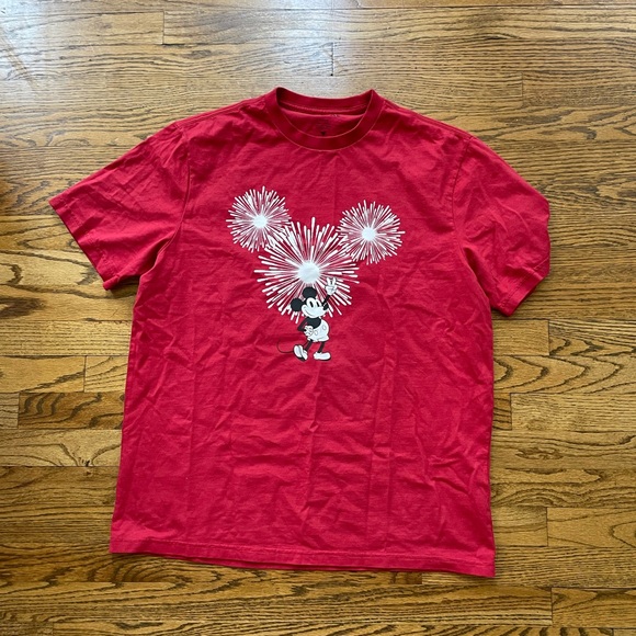 AE x Disney Tee - Picture 1 of 5